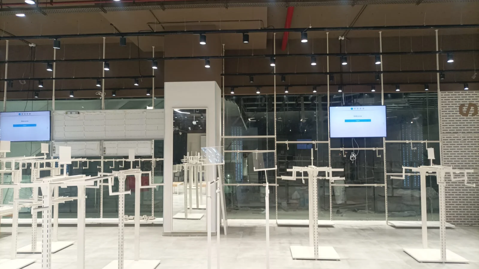 Style Union The Grand Venice Mall, Greater Noida Complete Interior Fit-Out gallery thumb 1