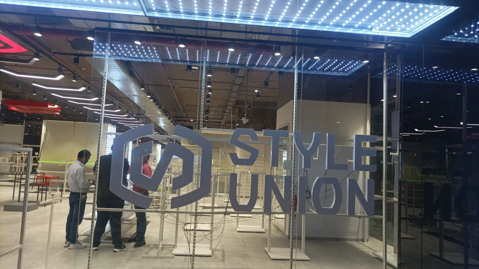 Style Union The Grand Venice Mall, Greater Noida Complete Interior Fit-Out gallery thumb 5