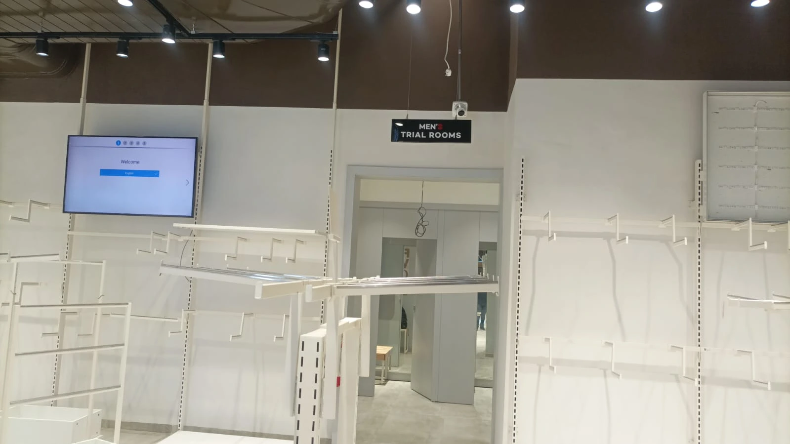Style Union The Grand Venice Mall, Greater Noida Complete Interior Fit-Out gallery thumb 2